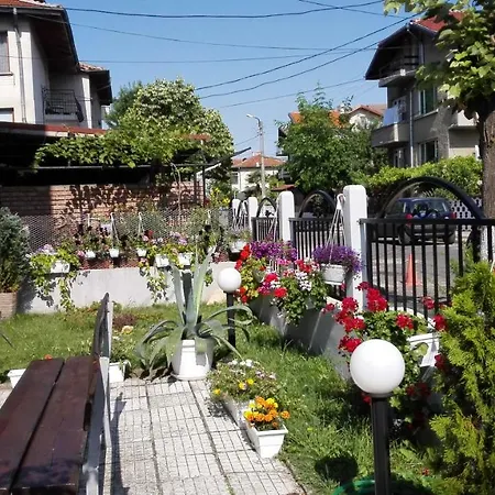 Vendégház Stoyanovi 3*